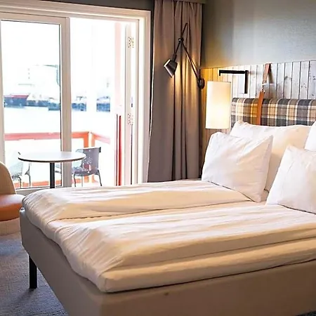 Scandic 4*